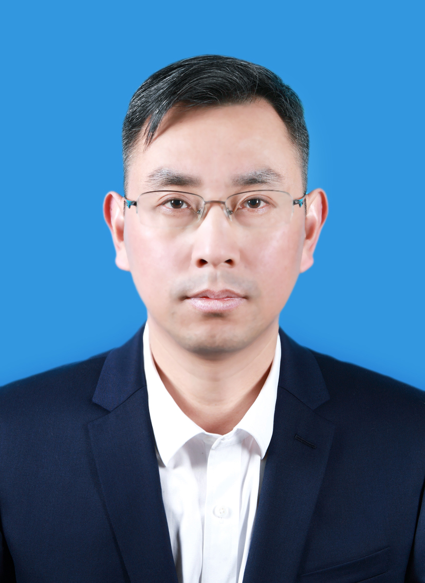 党组成员、副主任：袁敏